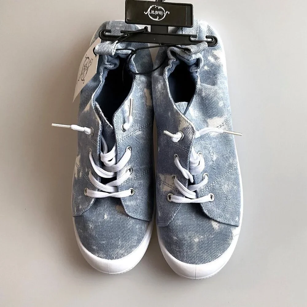 NWT Women’s Blue Canvas Scrunch Back Slip On Sneakers Shoes Size XL 9-10